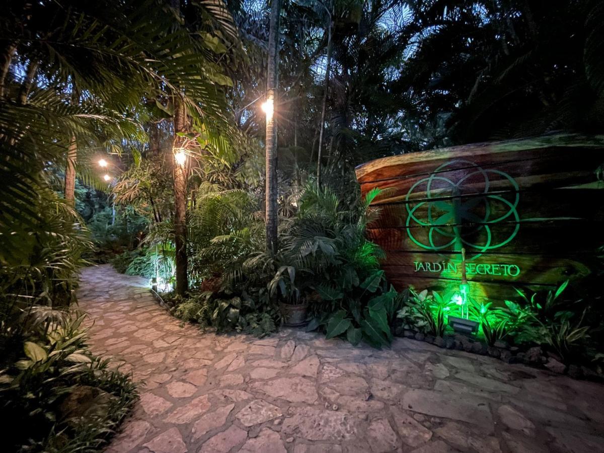 Jardin Secreto Centro Holistico Villa Acapulco Exterior photo